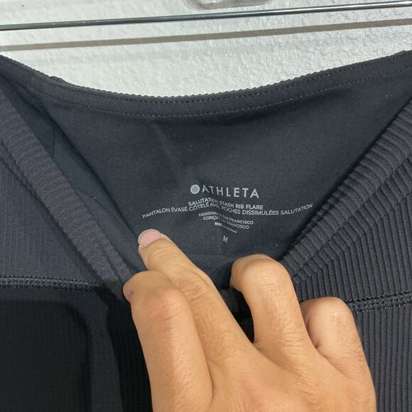 Athleta Black Salutation Stash Rib Flare Leggings Sz M - Picture 6 of 14